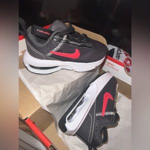 Brand new Nike air max 5c